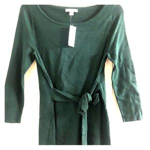 New York & company dark green sweater size XS